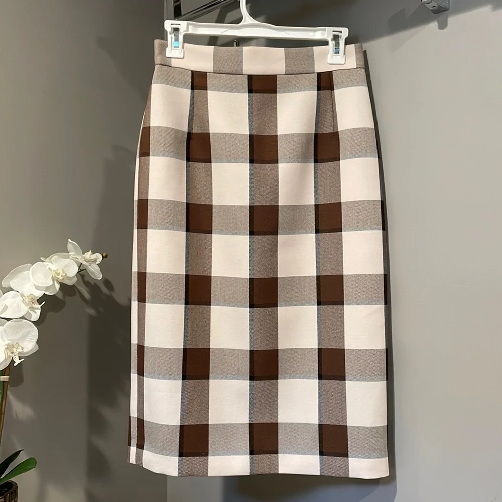 NWOT GORGEOUS PENCIL SKIRT - Picture 2 of 14